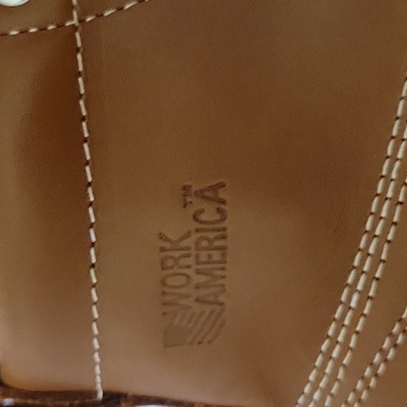 Mens size 9D work boot, œil resist - Picture 6 of 6